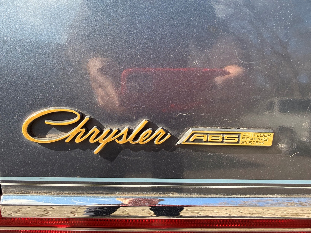 1991 Chrysler New Yorker Imperial 3.8