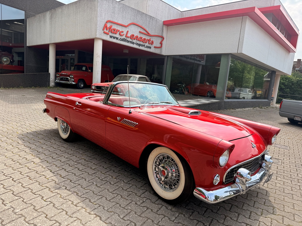1955 Ford Thunderbird